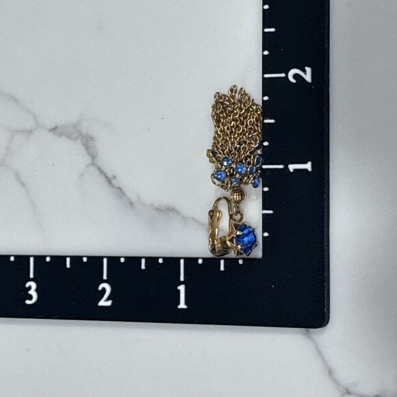 Vintage Gold Tone Tassel Earrings Blue Rhinestone Dangle Clip On Chain Drop - Picture 4 of 9